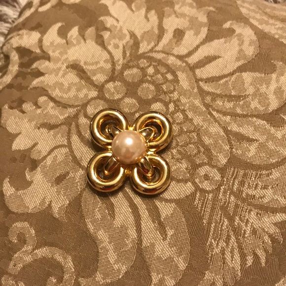 Joan Rivers Pin - Picture 4 of 4